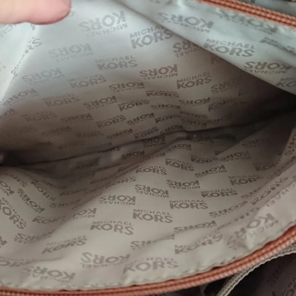 Michael Michael Kors Hamilton East West tote - in brown color